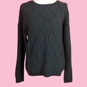 True craft cable knit sweater